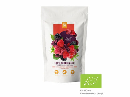 Nutri Boom 100% freeze-dried natural berries mix with strawberries, raspberries, blackberries in white pouch